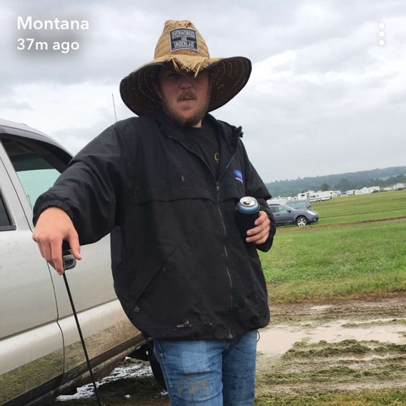 Meet your Posher, Chris - Picture 1 of 1